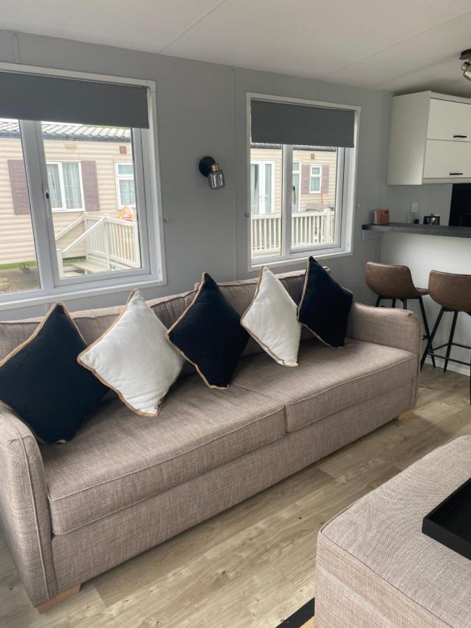 Kingfisher Quay Lodge Clacton-on-Sea Buitenkant foto